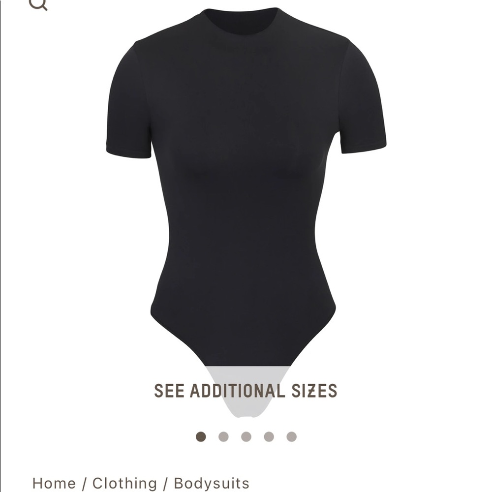 Skims essential bodysuit